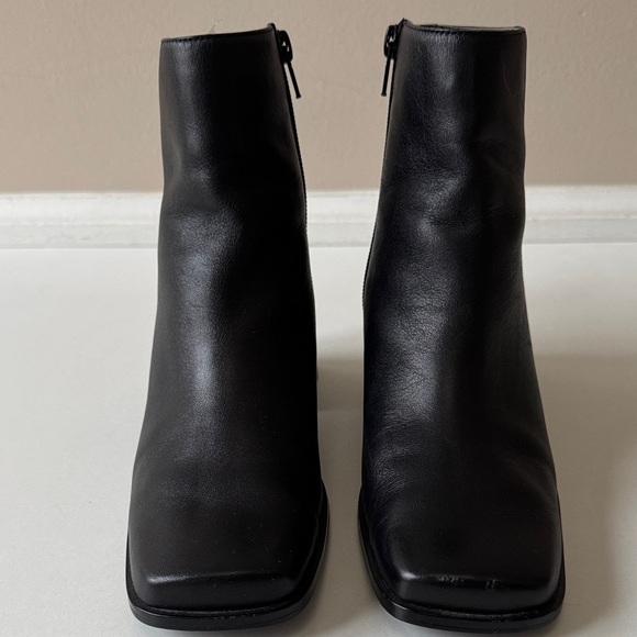 Jennifer Moore Black Ankle Boots - Picture 6 of 6